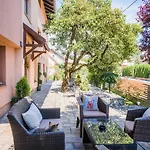 Old Pear Apartment